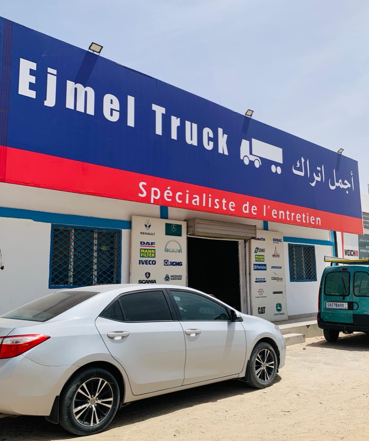Ejmel Truck